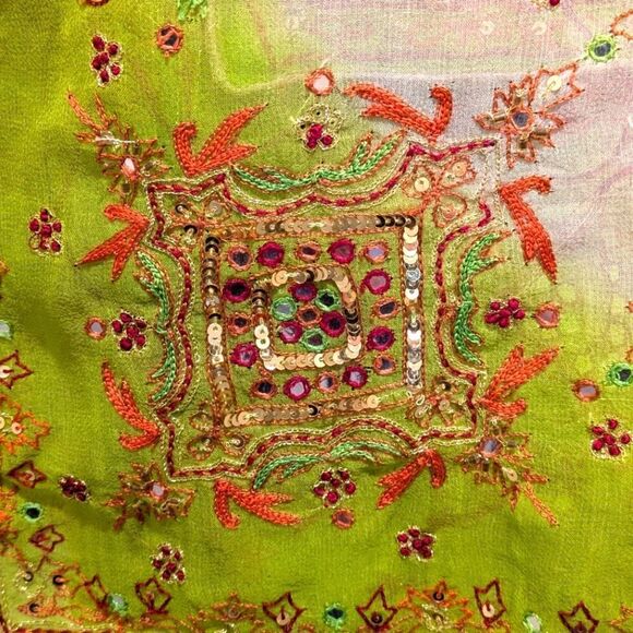 3/$30 EUC Stunning Massive 45"x90" Embroidered Sequined Fairycore Dupatta Scarf - Picture 8 of 10